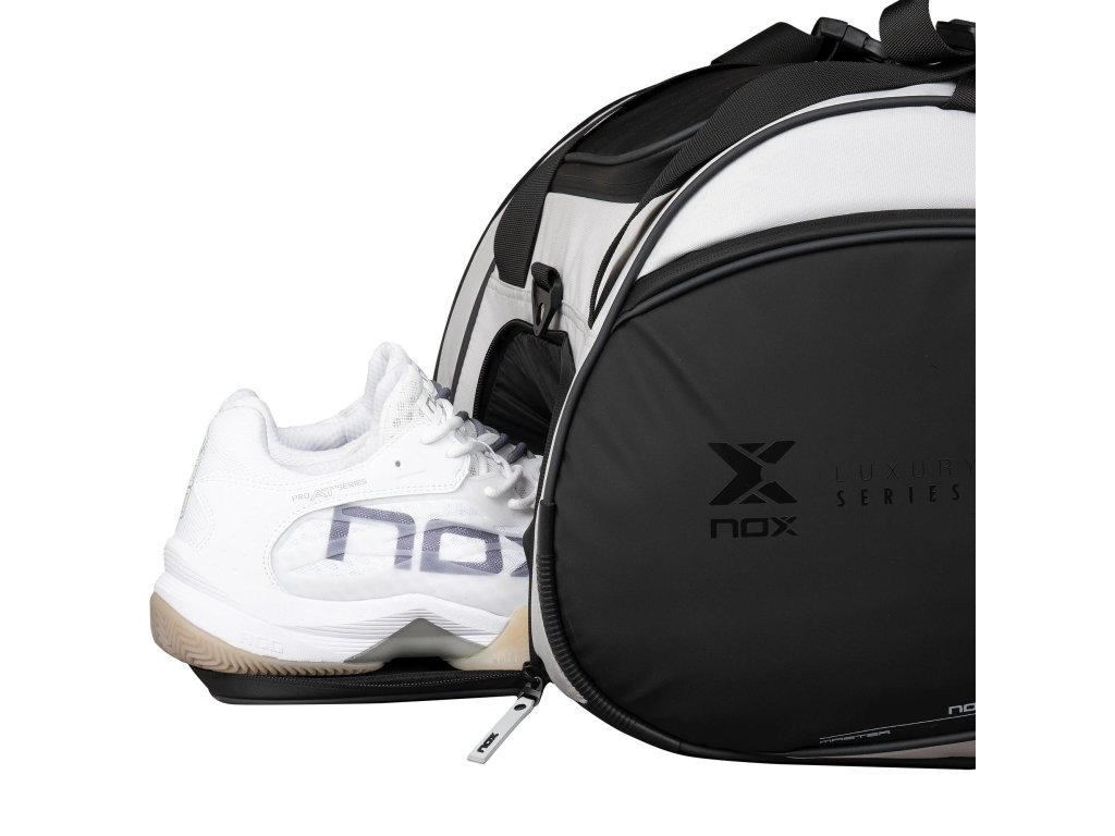 Taška na padel NOX Luxury Master Series - detail přihrádek
